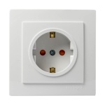 Λευκή πρίζα σούκο με προστασία