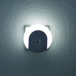 LED ΛΑΜΠΑΚΙ ΝΥΚΤΟΣ 1W 4000K ΜΕ 2 USB ΘΥΡΕΣ, ΔΙΑΚΟΠΤΗ ON/OFF K AUTO MODE, ΛΕΥΚΟ ΠΛΑΣΤΙΚΟ 230V IP20 - Image 2