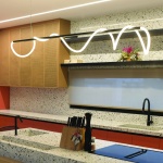 ΚΡΕΜΑΣΤΟ ΦΩΤΙΣΤΙΚΟ LED 60W 3000K 3300LM KYMA ΜΑΥΡΟ ΜΕΤ/ΚΟ IP20 190Χ6XΗ215CM - Image 2